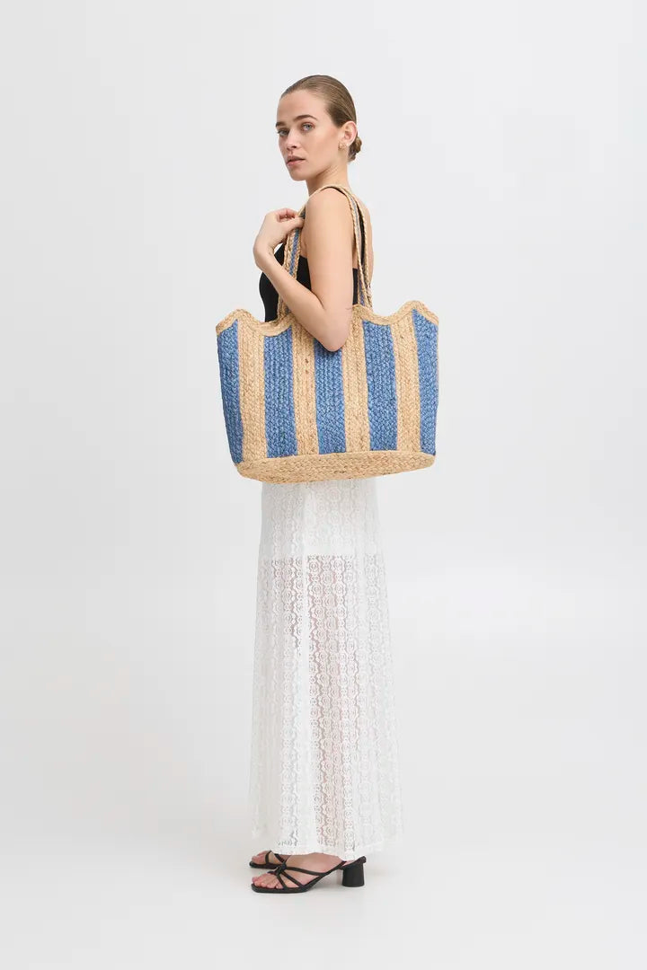 Ichi Belladonna Shoulder Bag in Della Robbia Blue - 20123170