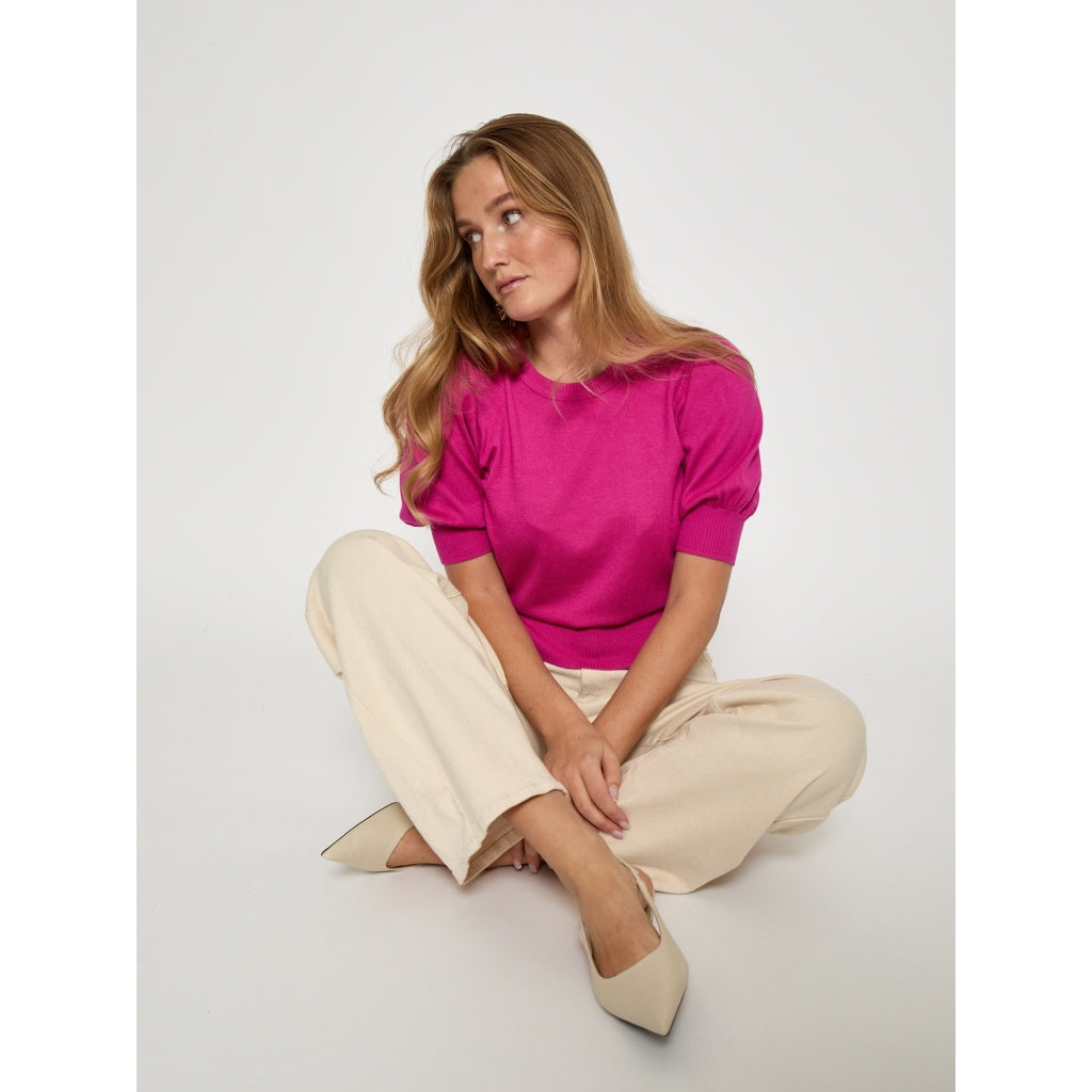 Minus-Liva top on rose violet
