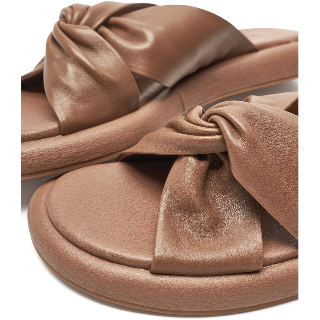 Woden-Shoe The Bear Mascha Leather Sandal in Caramel  - WS141