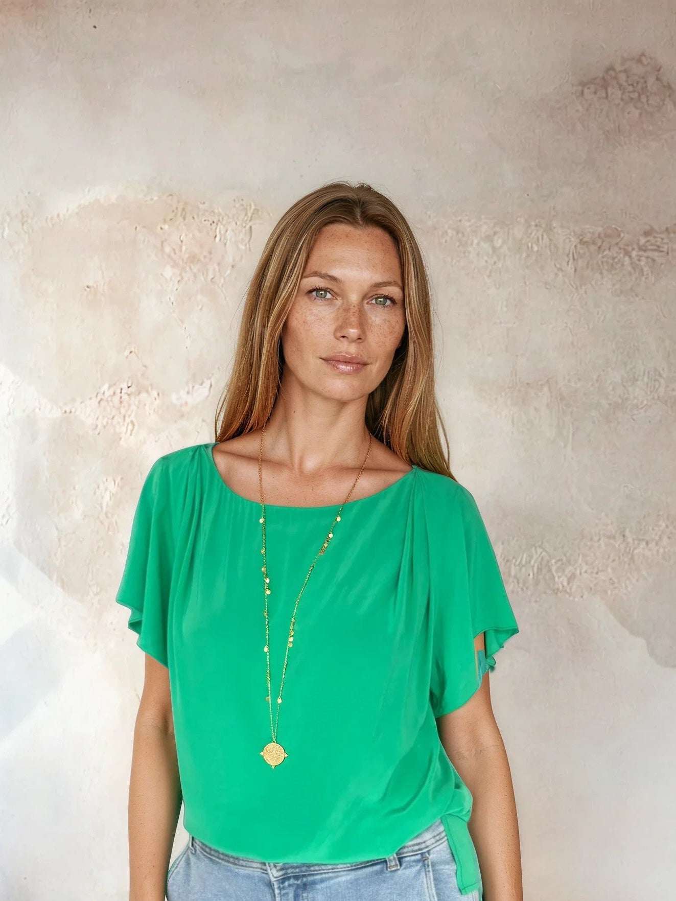 Sirens - Berry Blouse in Green