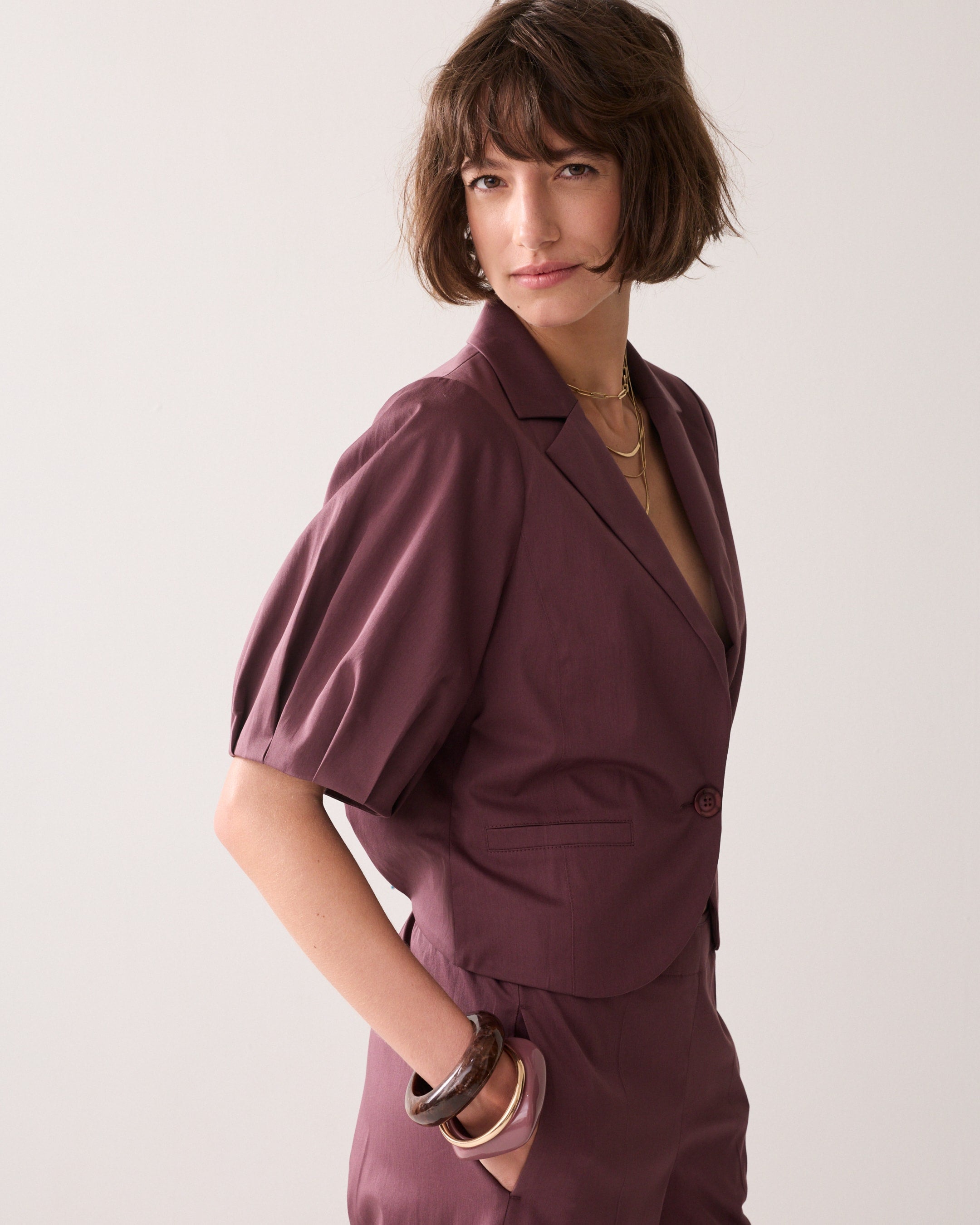 Summum Woman Cotton Stretch Blazer in Deep Fig