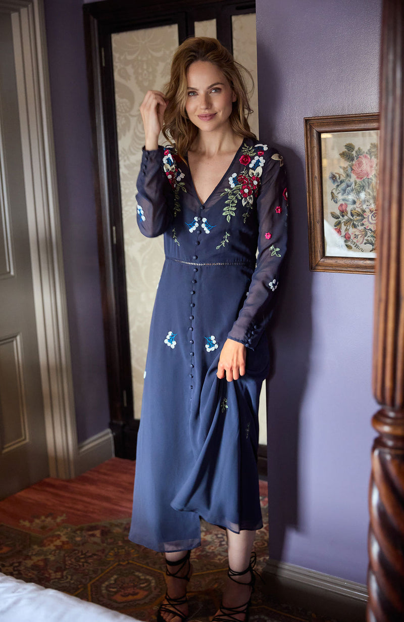 Hope & Ivy- Rosette Dress