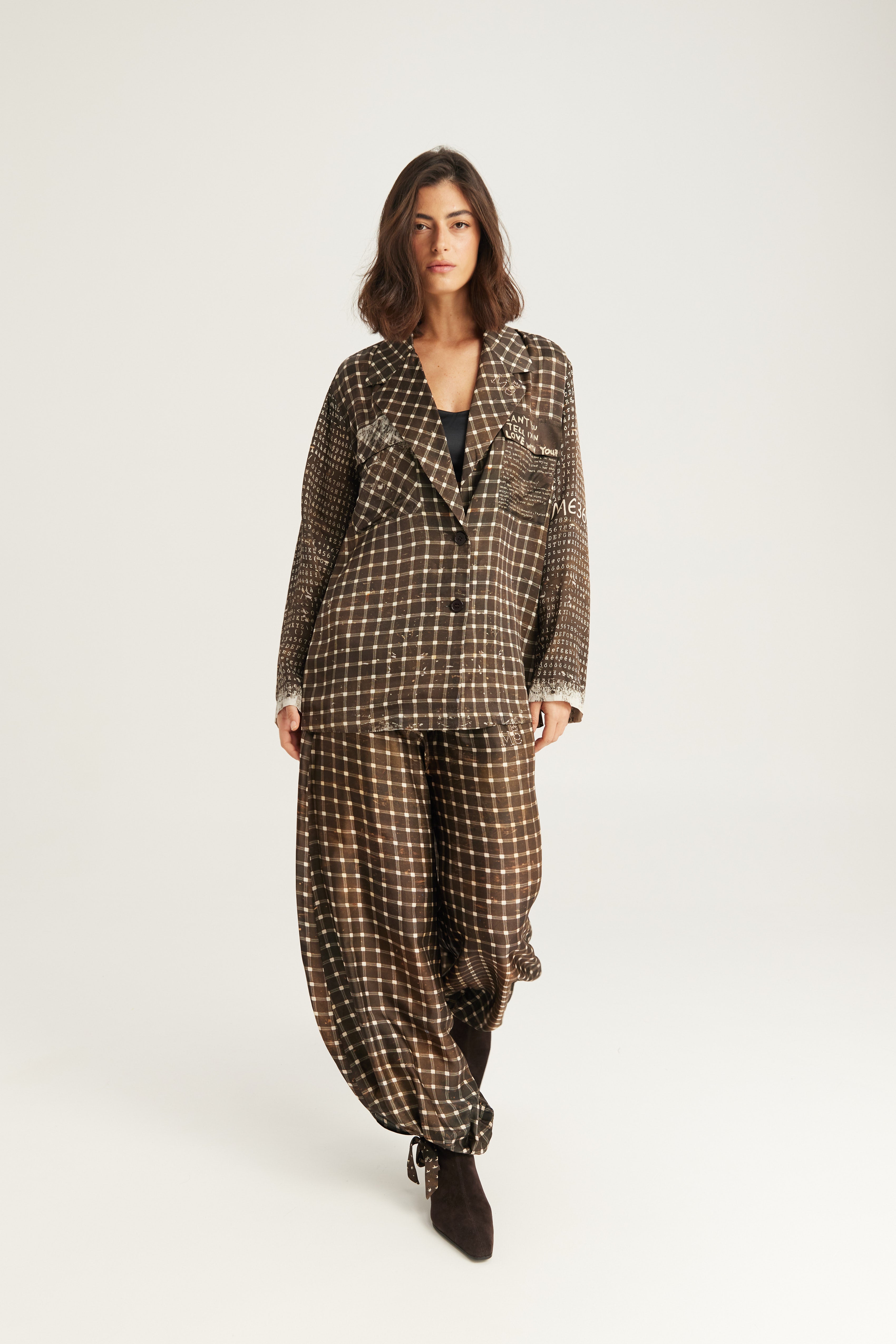 Me369 Audrey Printed Collar Jacket in Noir Muse
