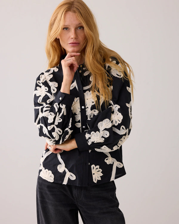 Summum Woman Blouse Tape Pattern Voile in Black - 2s3327-12292