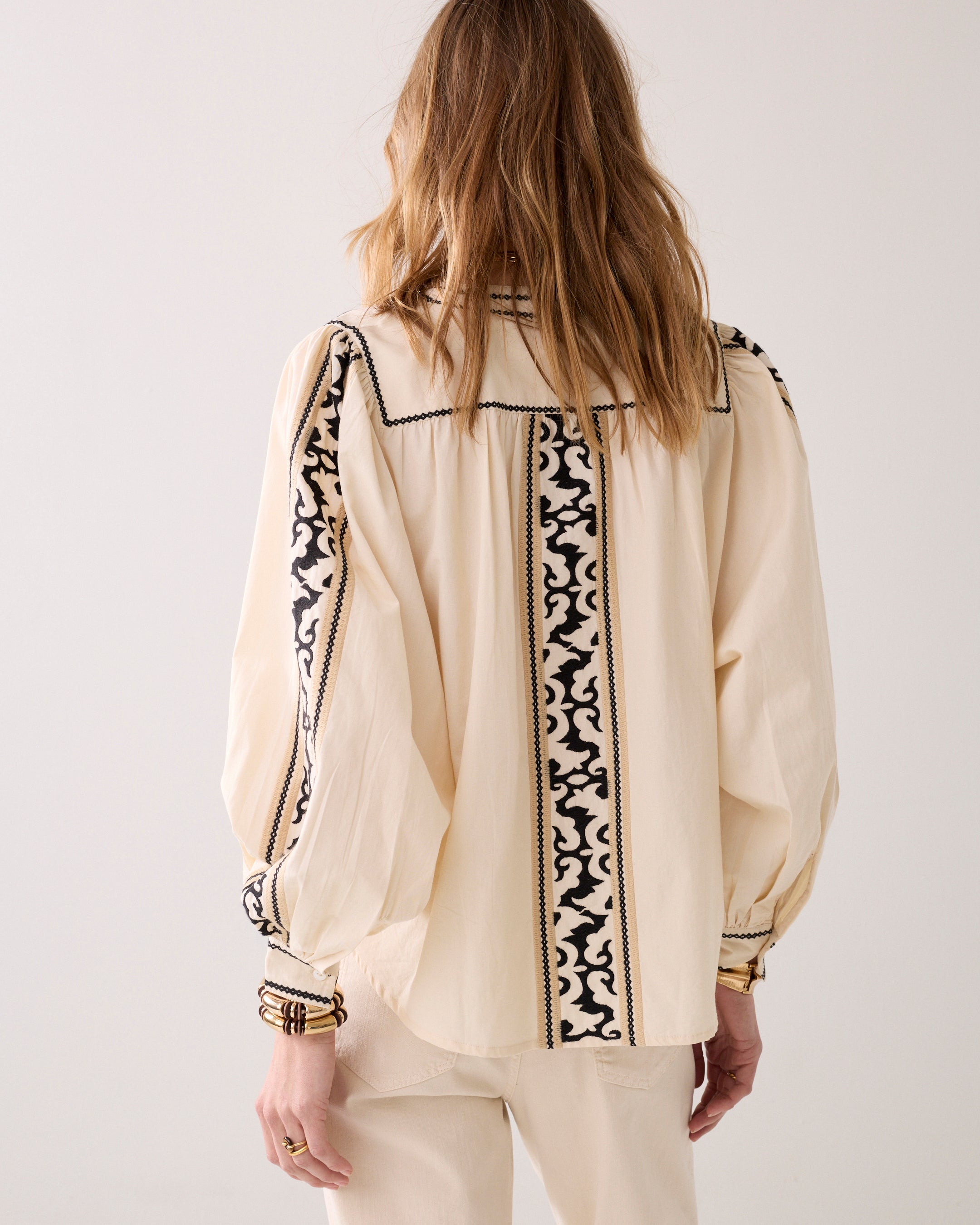 Summum Woman Blouse Embro Crispy Pop in Ivory - 2s3342-12312