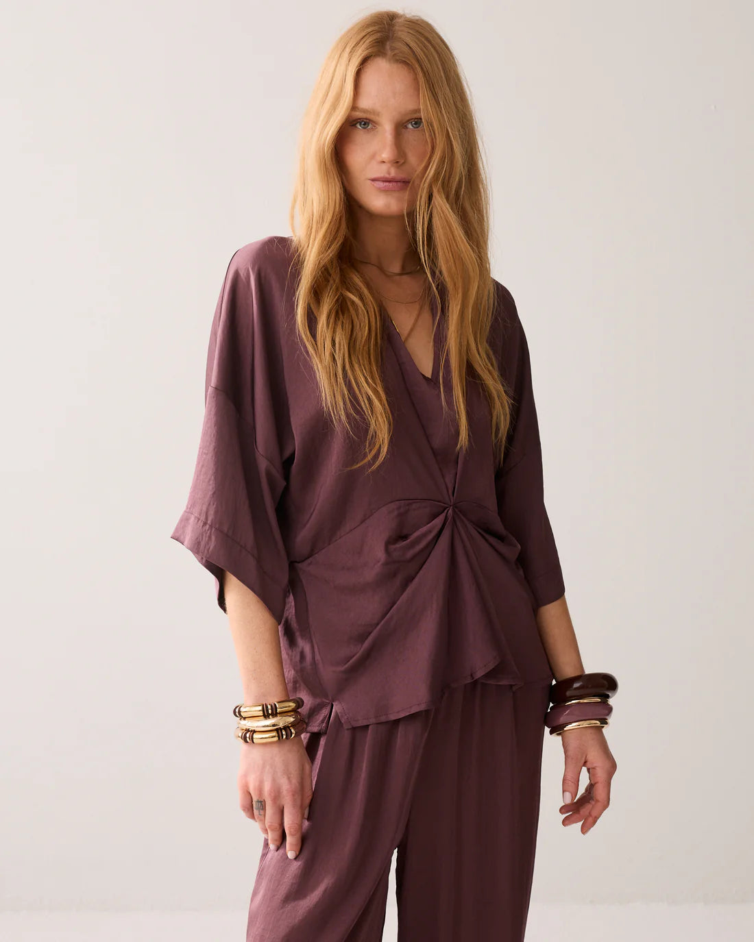 Summum Woman Tailored Top with Star Detail in Deep Fig