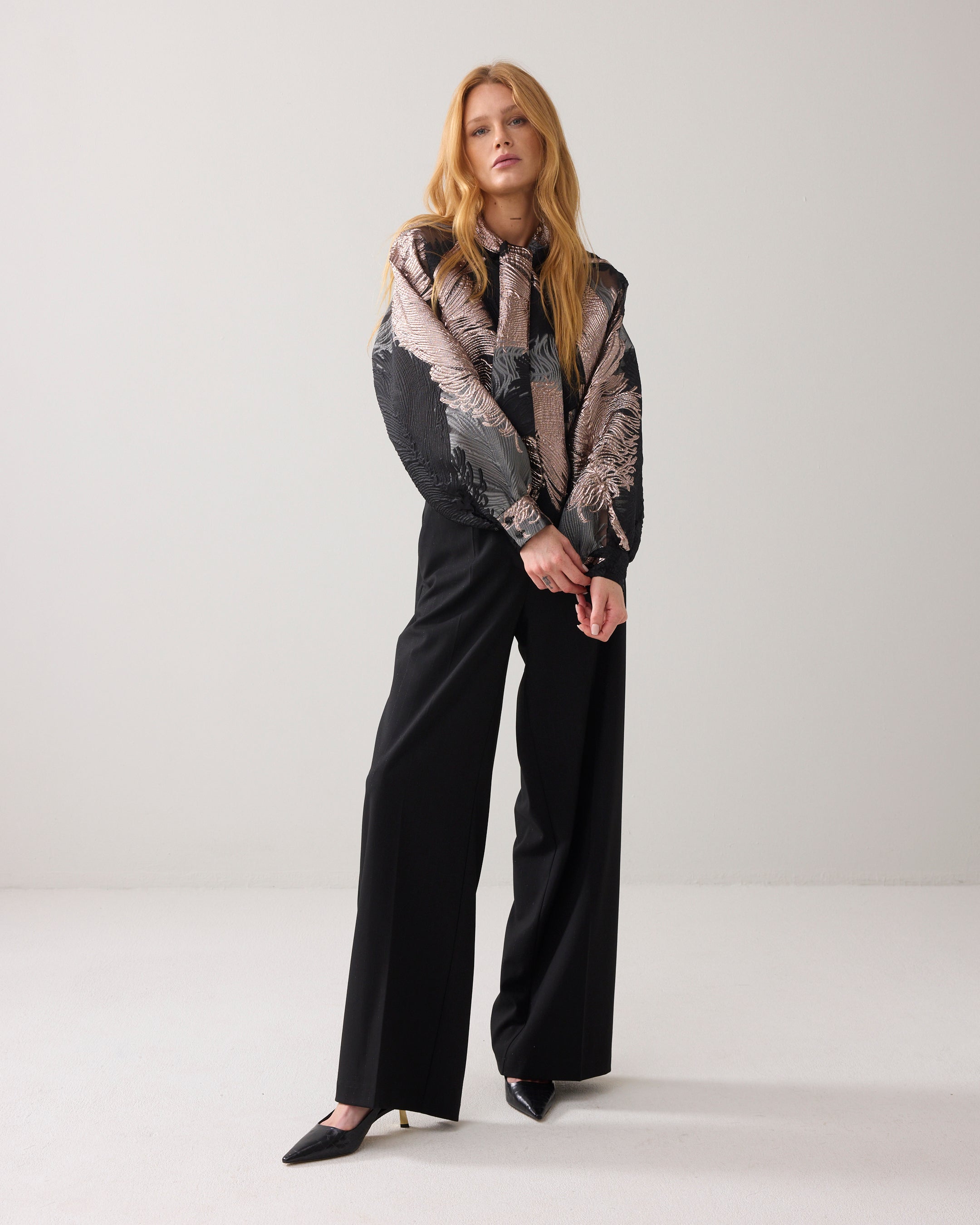 Summum Woman Straight Pinstripe Trousers in Black - 4s2906-12331