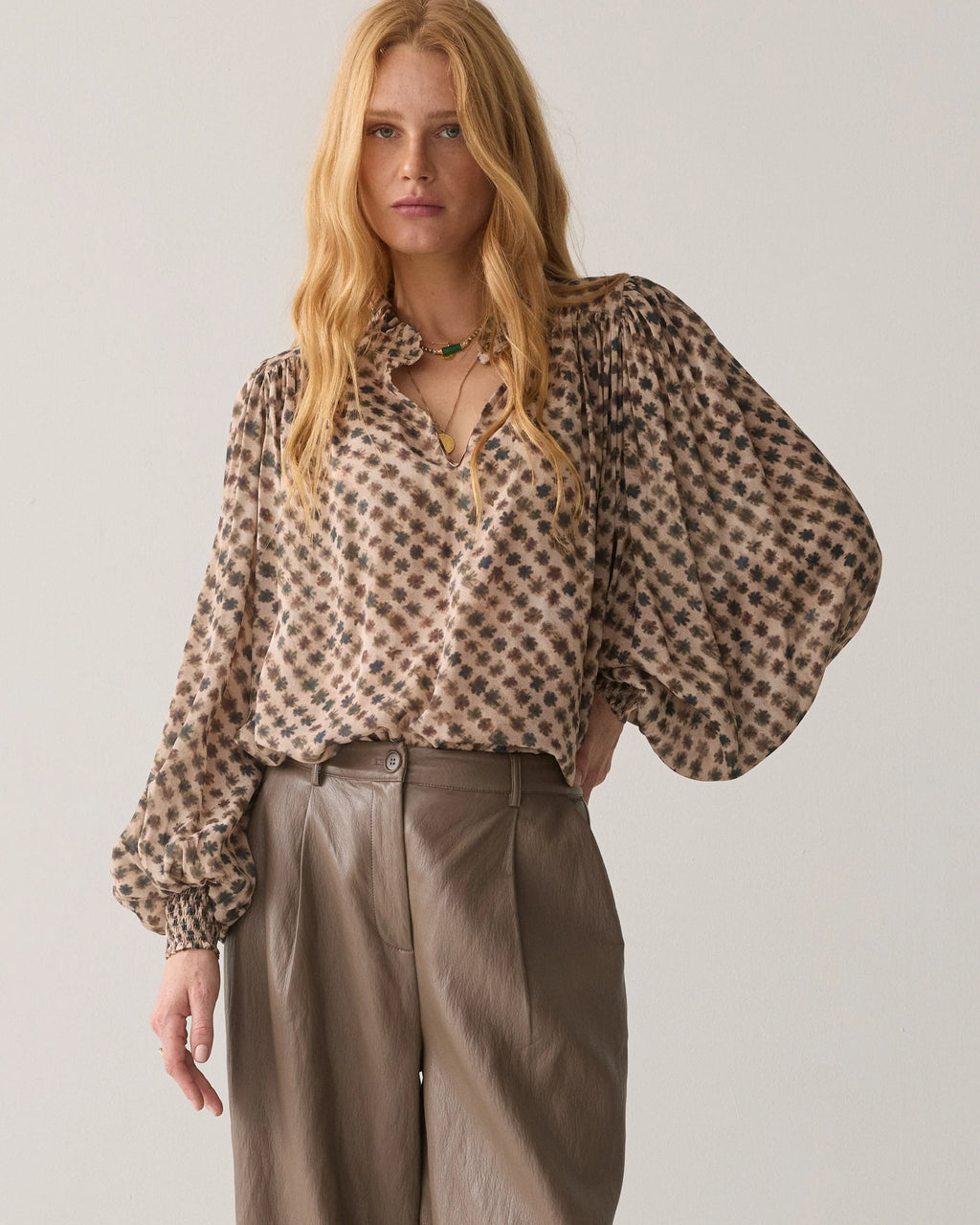 Summum Woman Wide Leg Faux Leather Trousers in Light Taupe