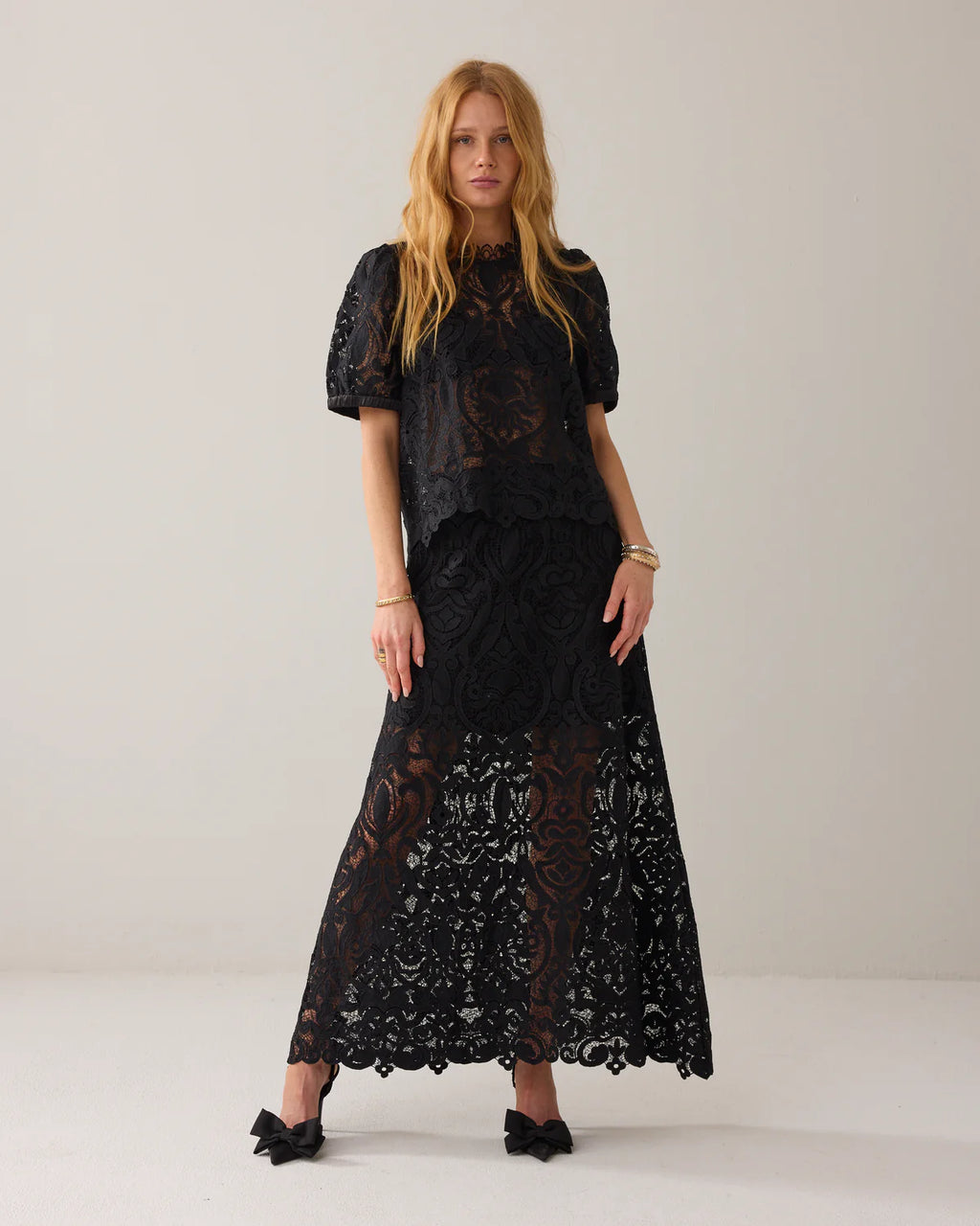 Summum Woman Lace Skirt in Black - 6s1331-12182