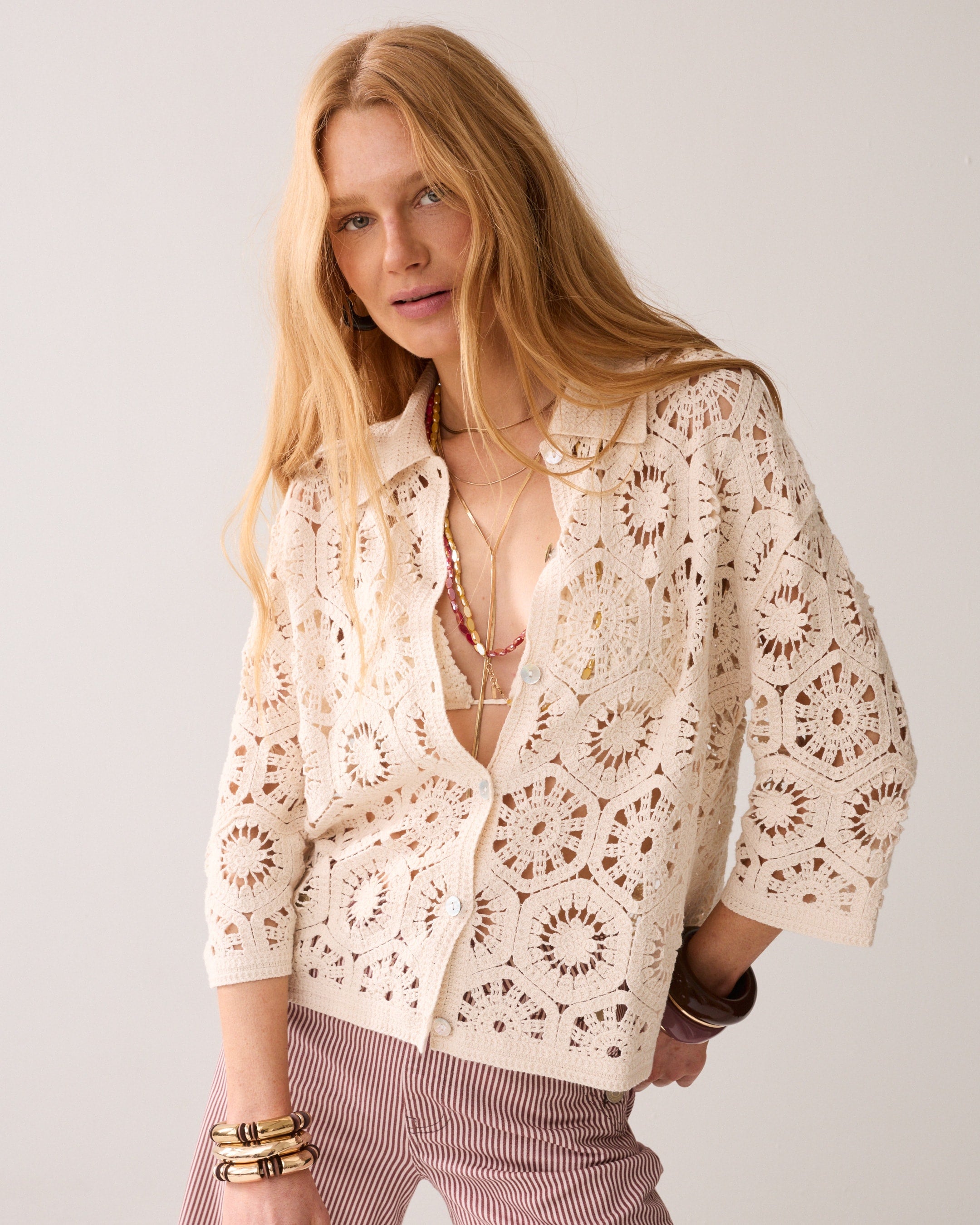 Summum Woman Short Sleeve Cardigan Crochet Knit in Pebble Beige