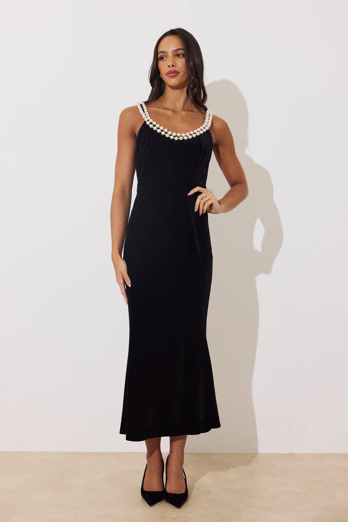 The 8th Sign Victoire Pearl Velvet Midi Dress in Black