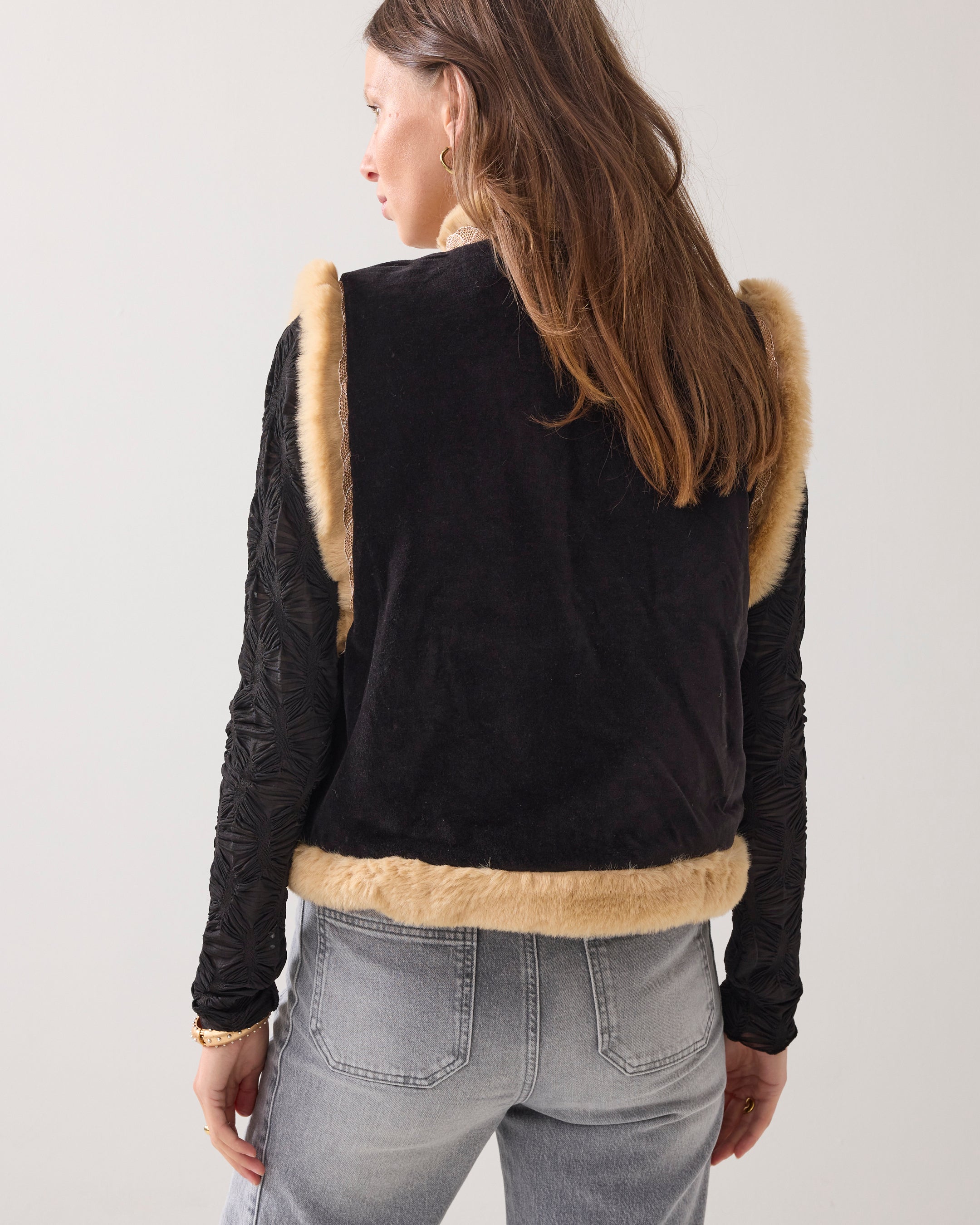 Summum Woman Gilet Embroidered Velours in Black - 9s261-12327