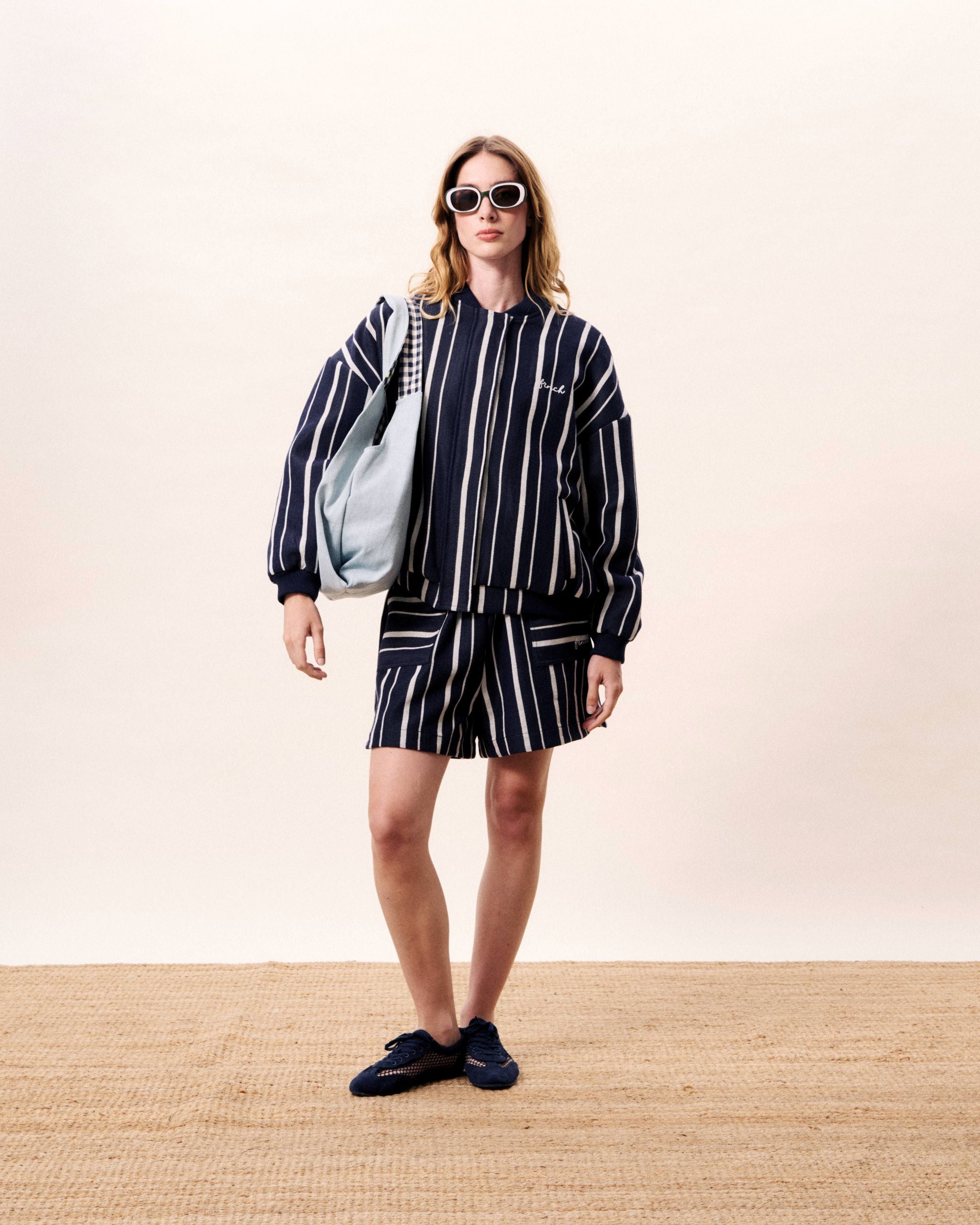 FRNCH- Shorts Jawns in Navy