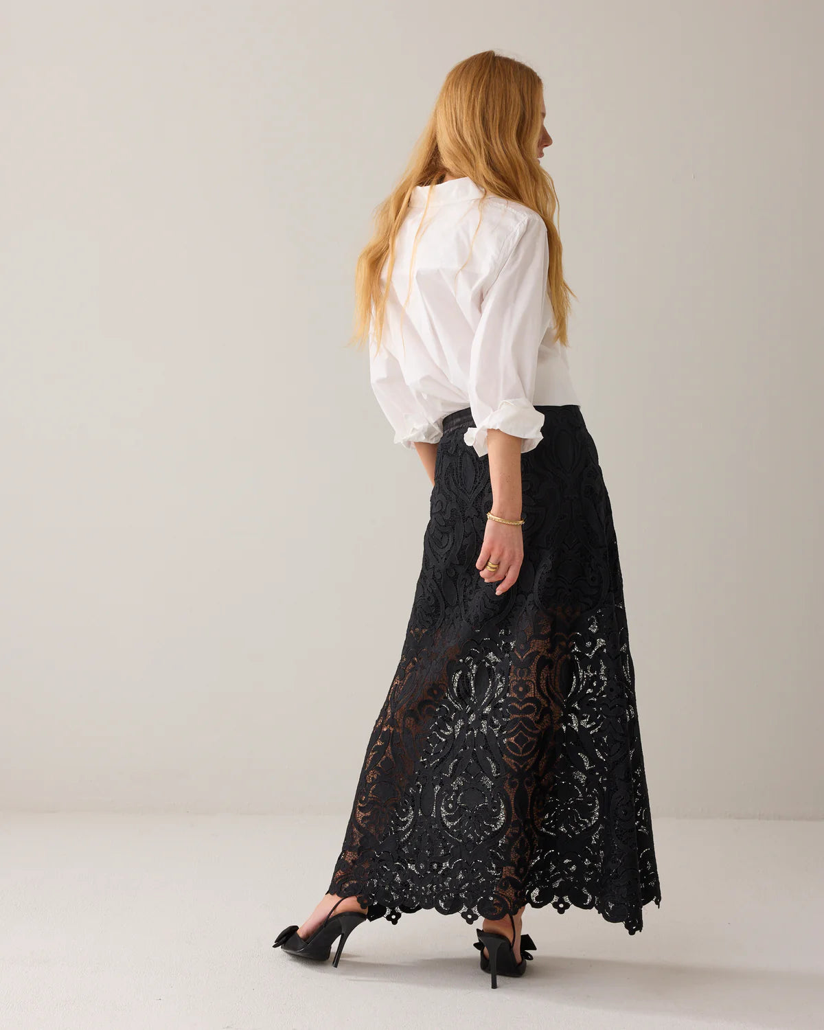 Summum Woman Lace Skirt in Black - 6s1331-12182