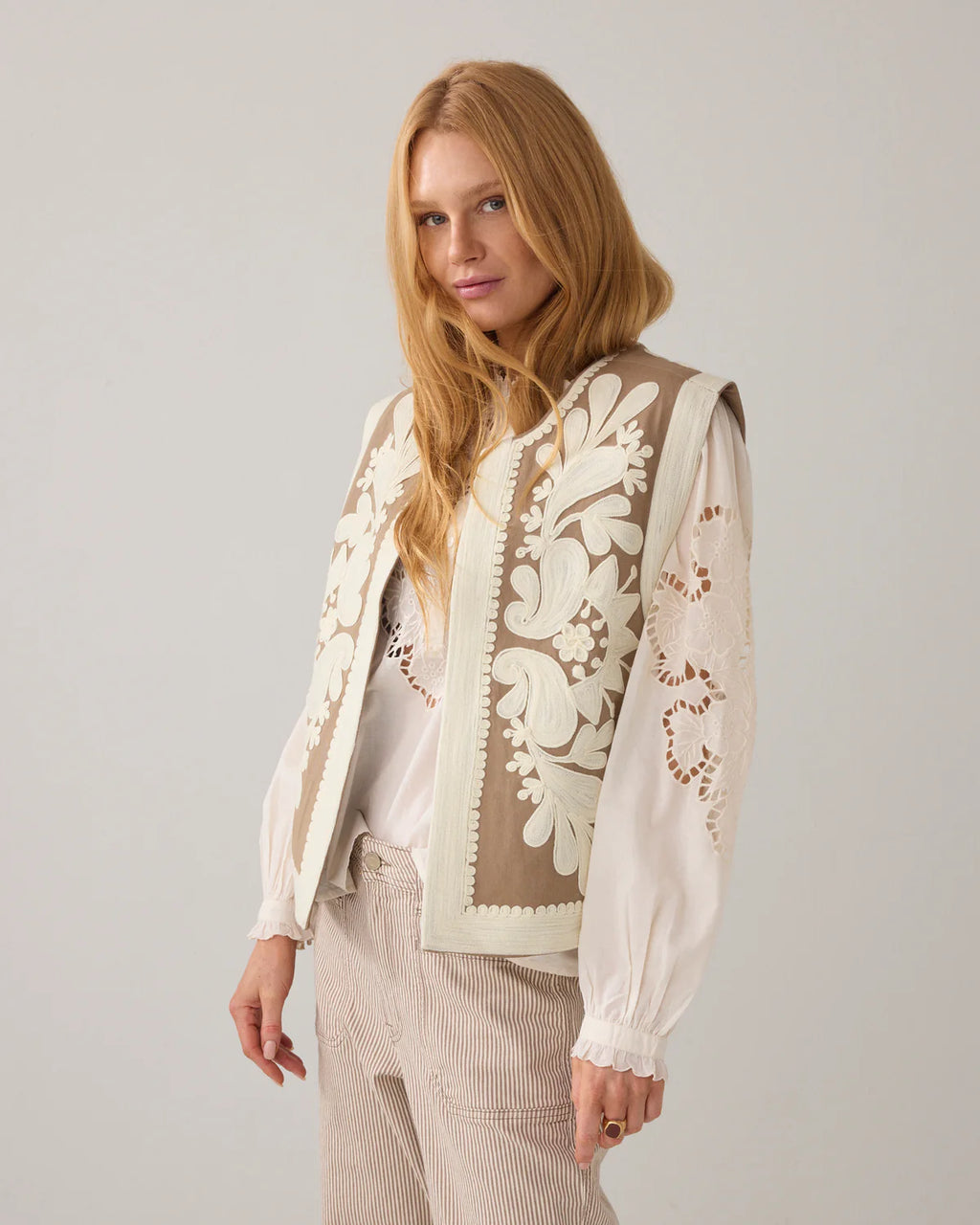 Summum Woman Embroidered Gabardine Gilet in Khaki - 9s264-12418