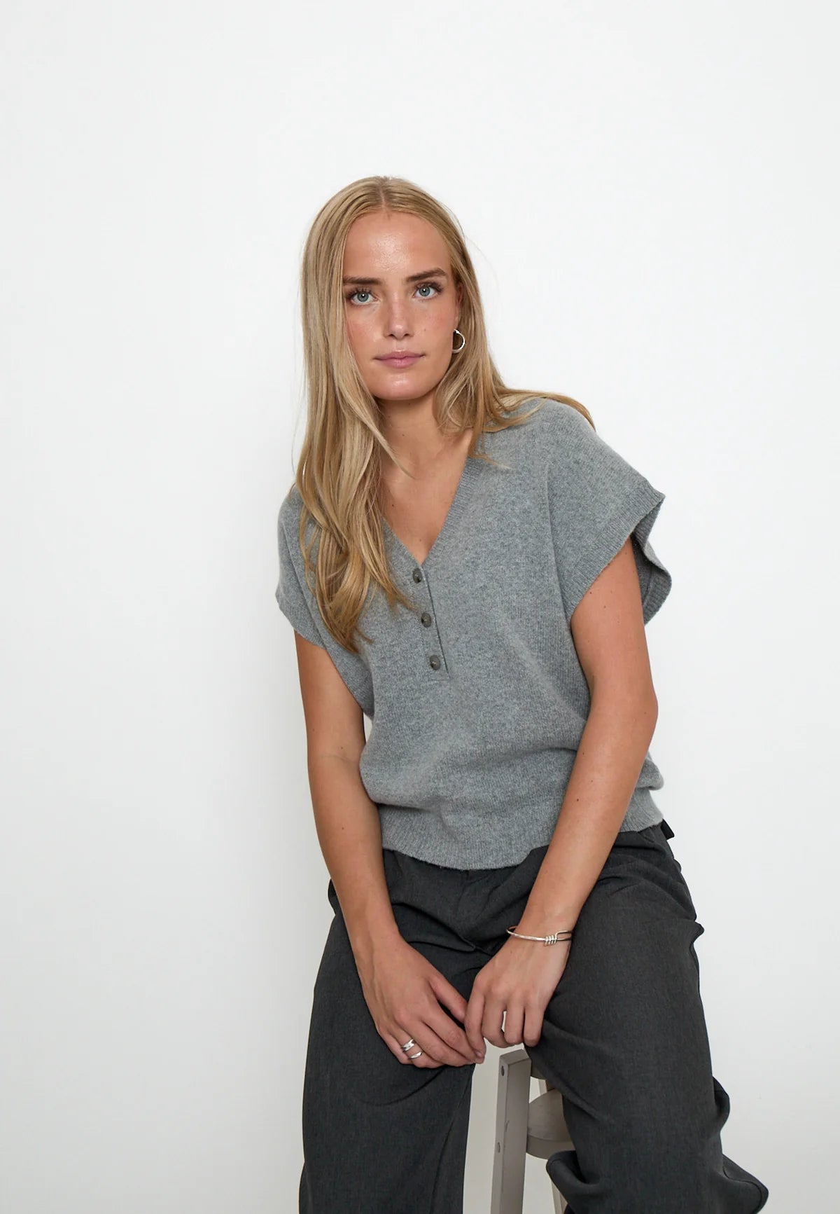 Minus Blake Knit Vest in Frost Grey Melange