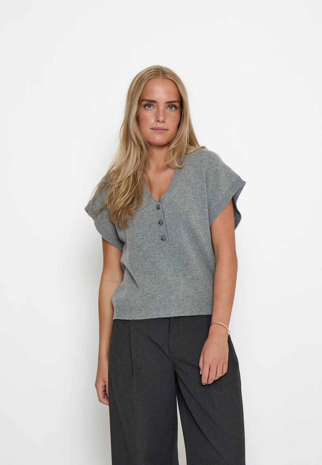 Minus Blake Knit Vest in Frost Grey Melange