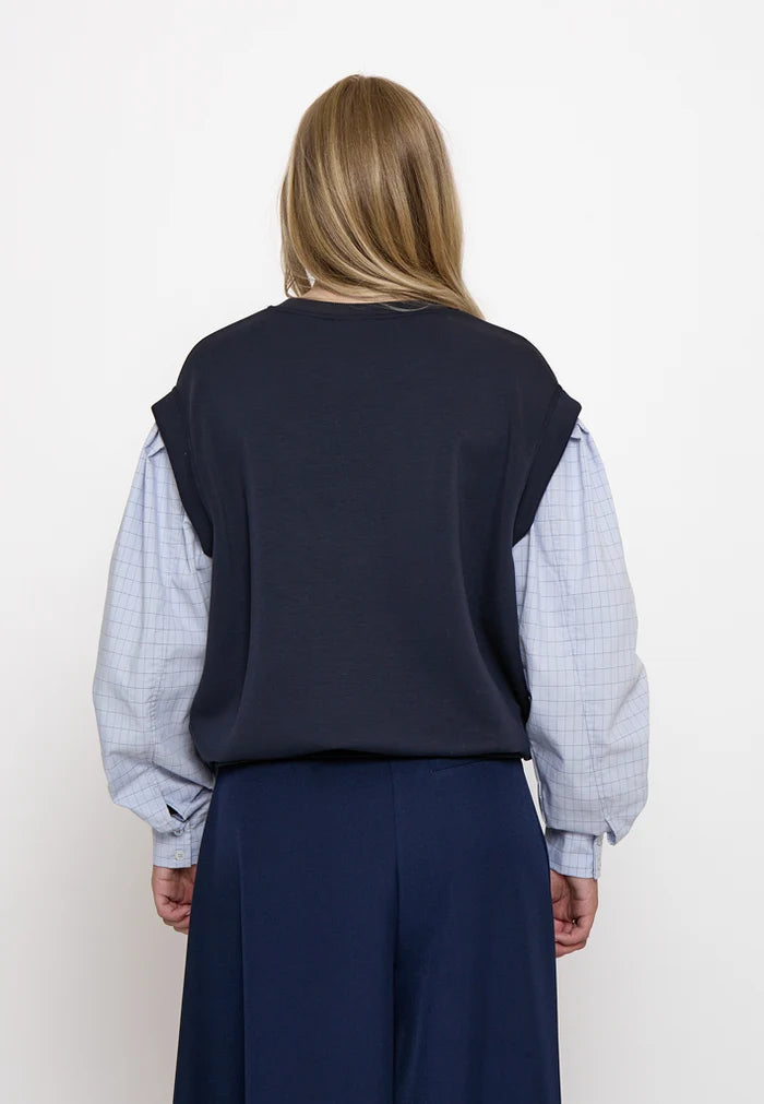Peppercorn Sidney Sweatshirt in Sky Captain