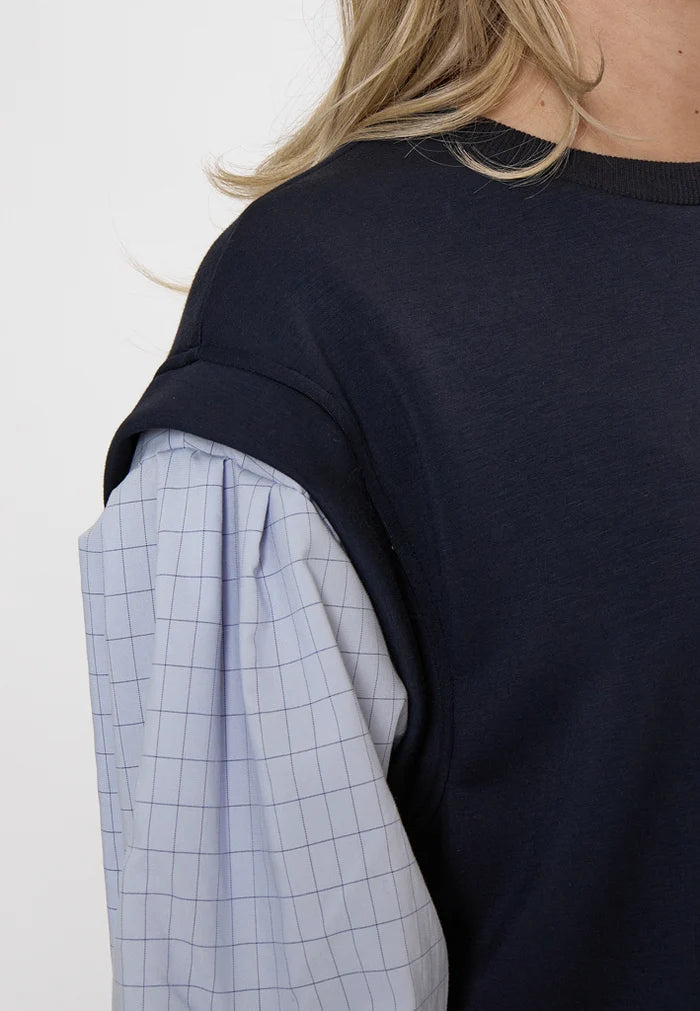 Peppercorn Sidney Sweatshirt in Sky Captain