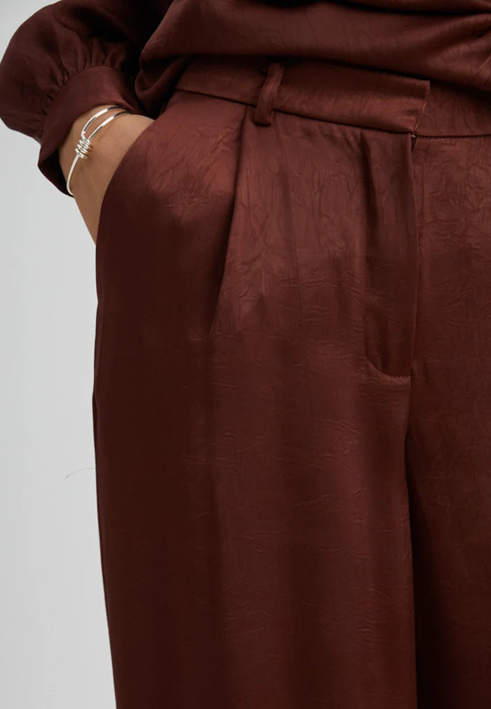 Peppercorn Tina Pant in Chocolate Bordeaux