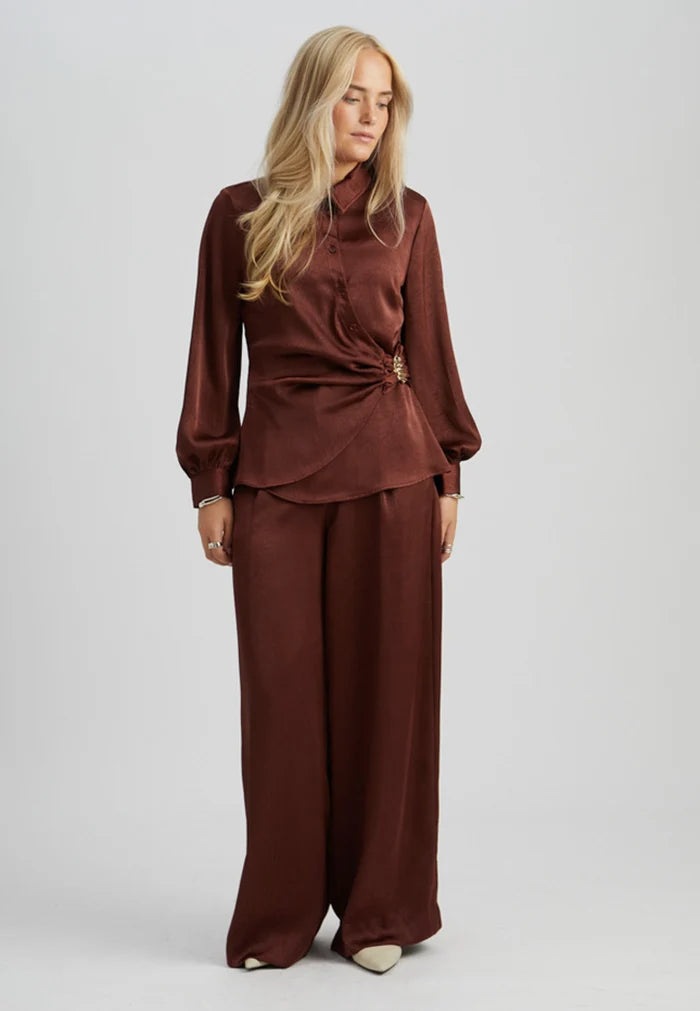 Peppercorn Tina Shirt in Chocolate Bordeaux
