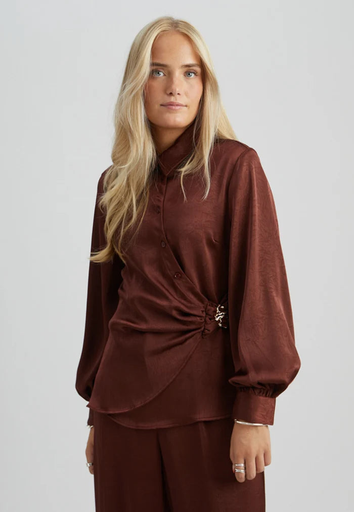 Peppercorn Tina Shirt in Chocolate Bordeaux