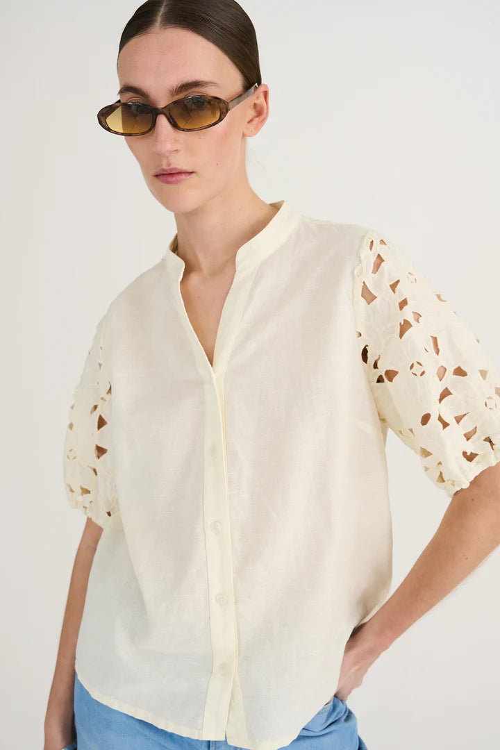 Pieszak Pina Linen Shirt in Ecru - J234989