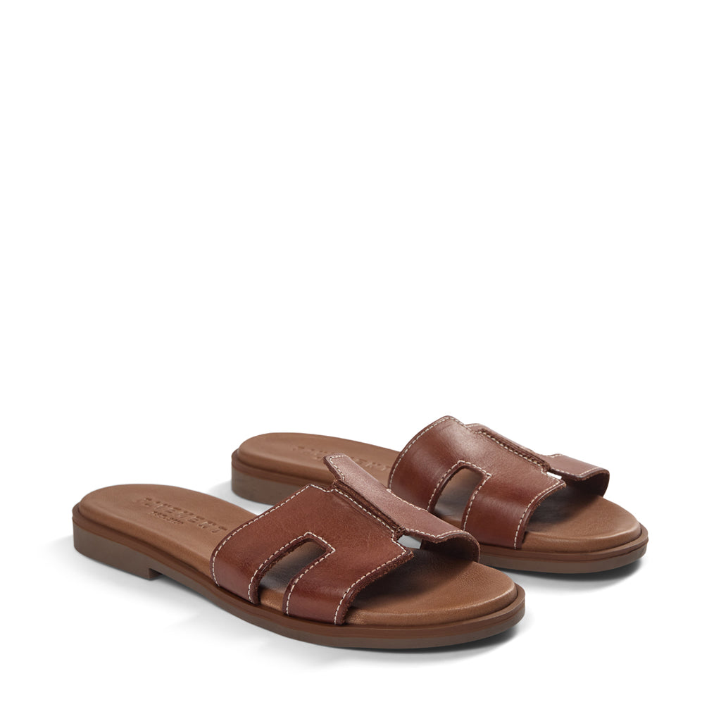Pavement Denmark Pam Leather Sandal in Tan - TY45