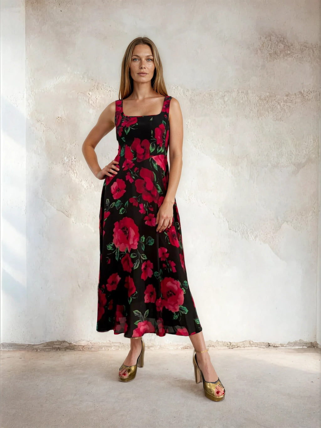 Sirens - Bella Dress in Black Poppy