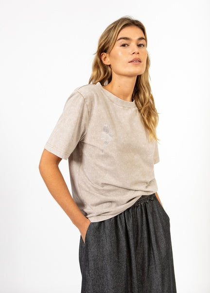Coster Copenhagen Heart Lightning Mid Sleeve T-Shirt in Washed Sand - CCH1202-254