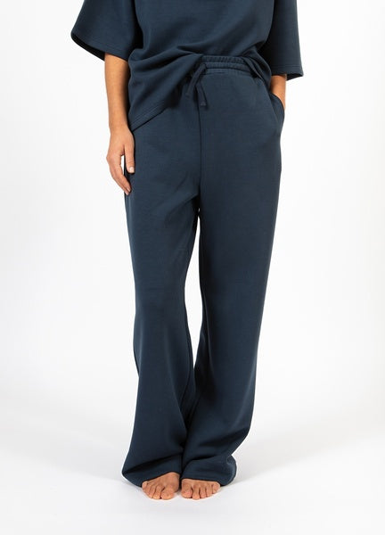 Coster Copenhagen Heart Billie Loose Sweatpants in Navy - CCH3167-254