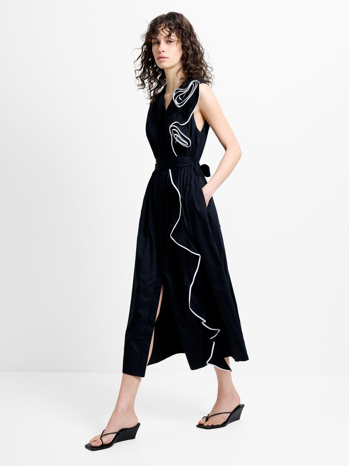 French Connection Alexis Poplin Corsage Dress in Black - 719B2