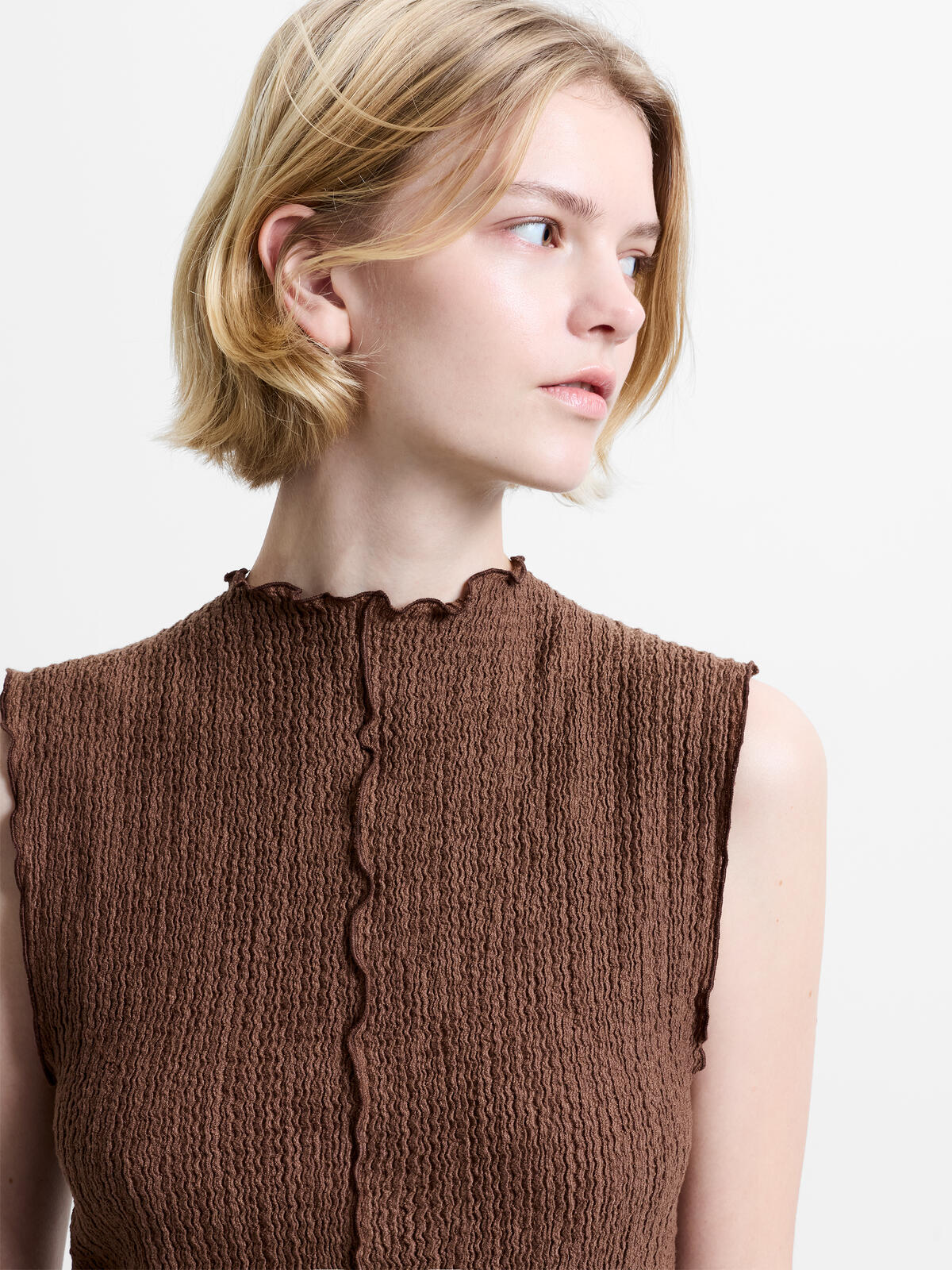 French Connection Andie Textured Top in Espresson Brown - 769F3