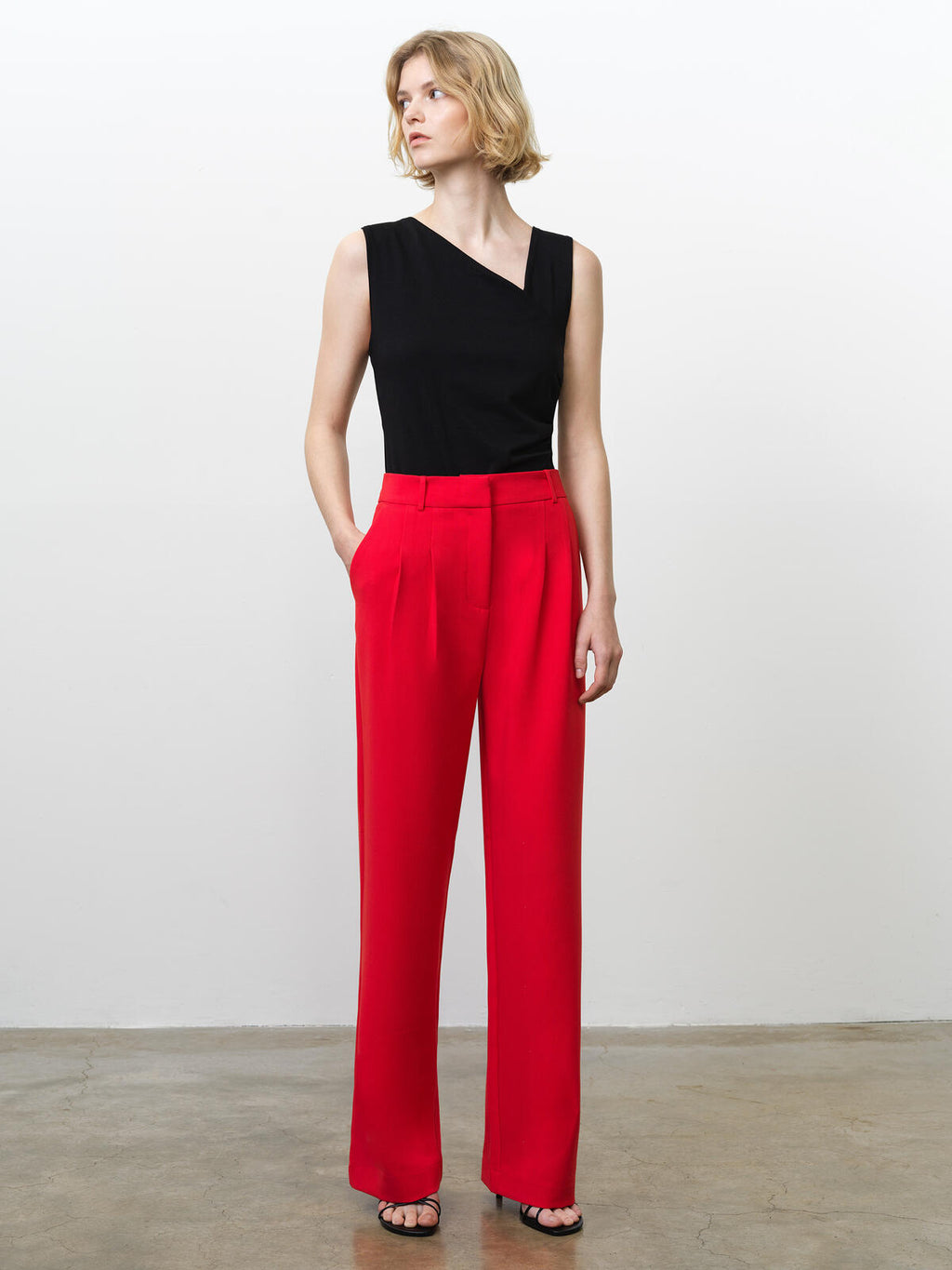 French Connection Carlie Suiting Trouser in Watermelon Red - 749G6