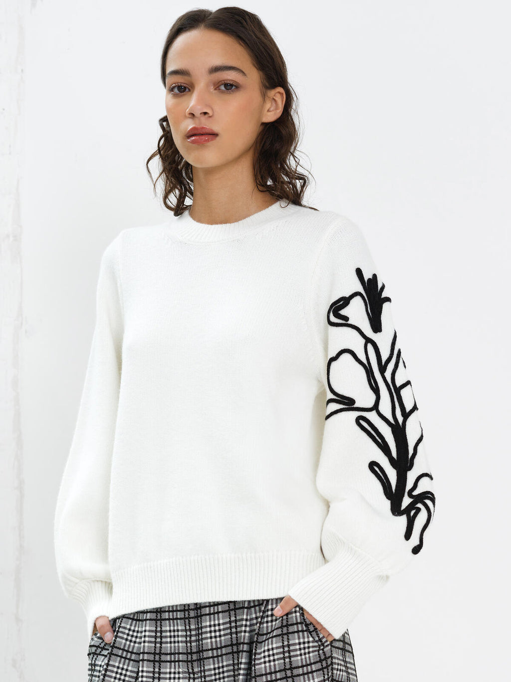 French Connection Patrice Floral Embroidered Sleeve Jumper in Summer White