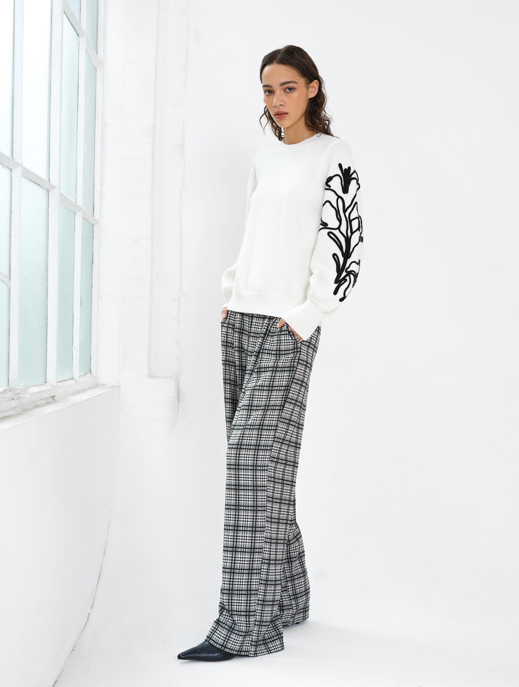 French Connection Patrice Floral Embroidered Sleeve Jumper in Summer White