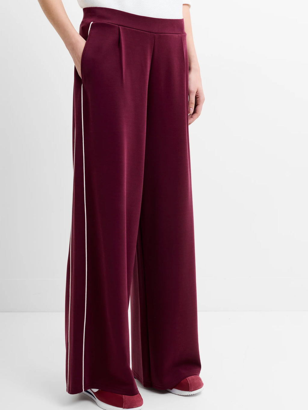 French Connection Wren Wide Leg Trouser in Berry Red - 749C5