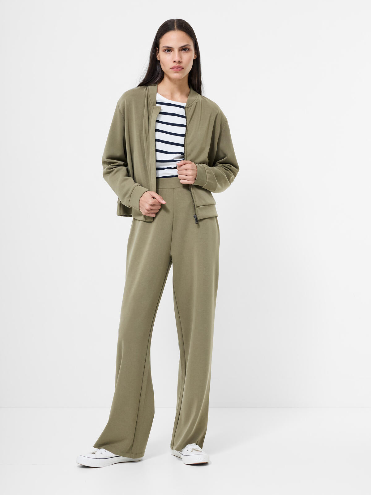 French Connection Wren Slim Straight Trouser in Washed Khaki - 74RZM