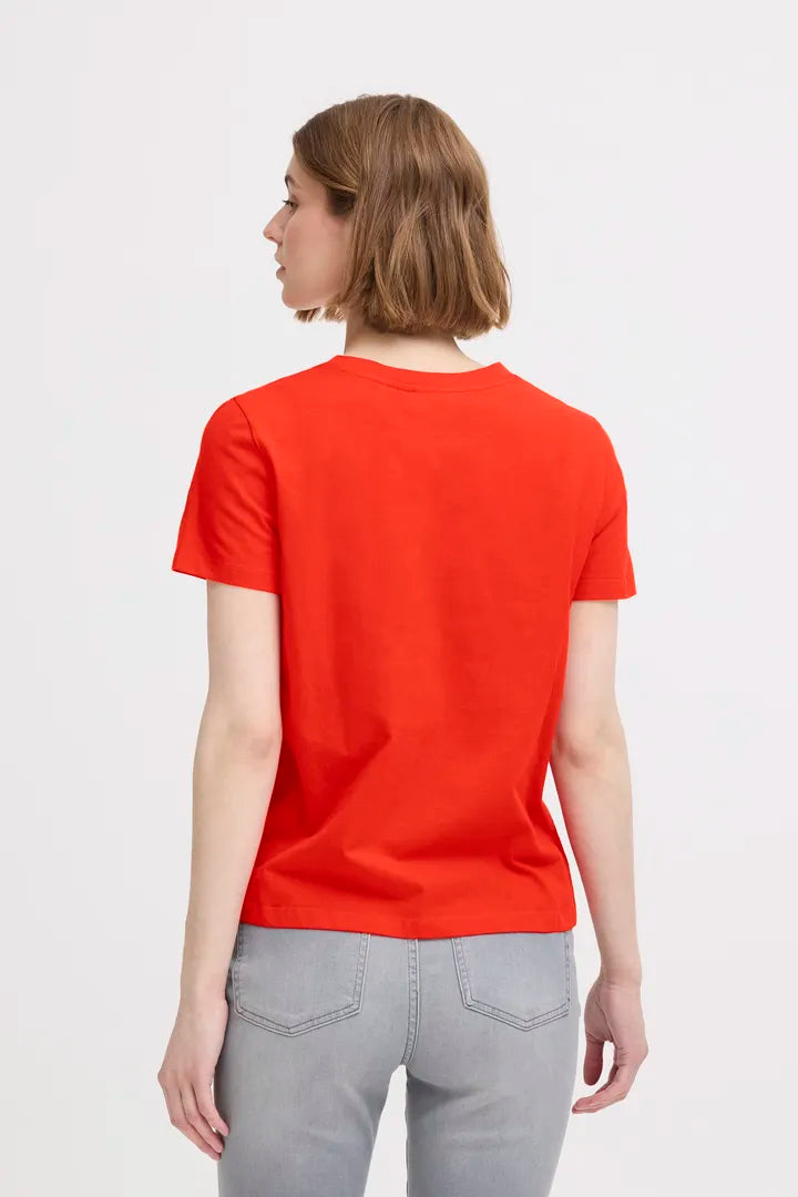 ICHI Camino Short Sleeved T-Shirt in Fiery Red - 20124245
