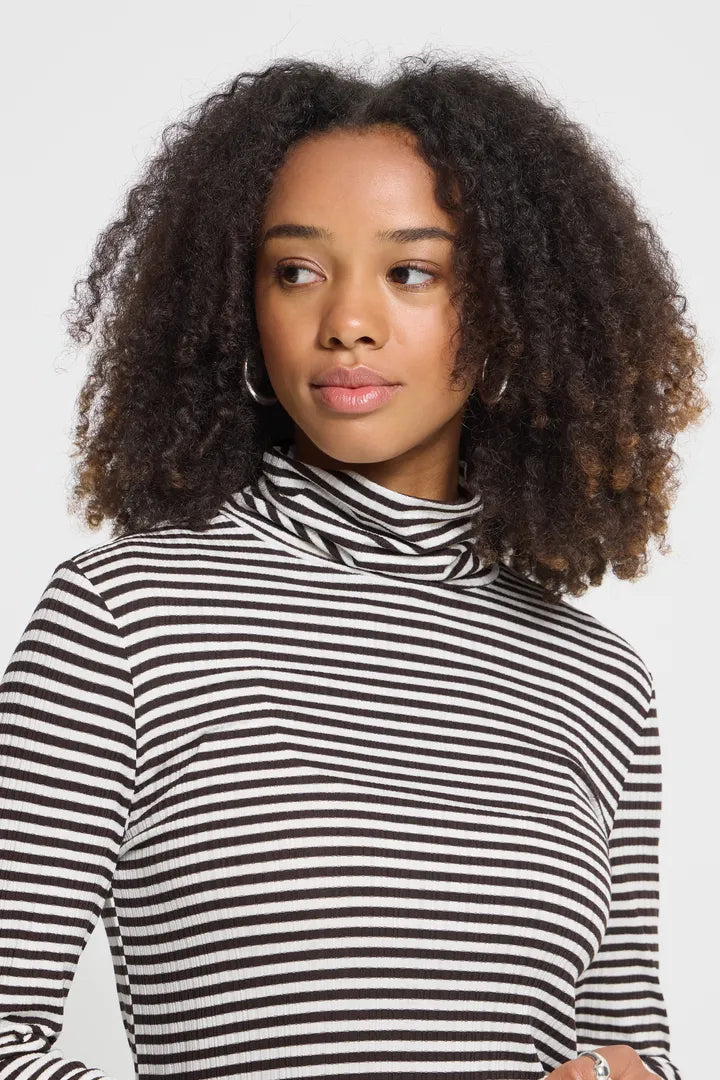 ICHI Cella Roll Neck Long Sleeved T-Shirt in Cocolate