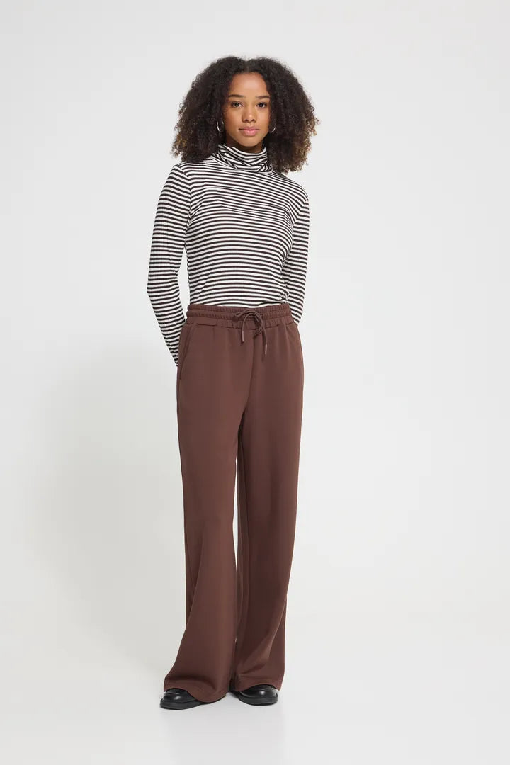 ICHI Cella Roll Neck Long Sleeved T-Shirt in Cocolate