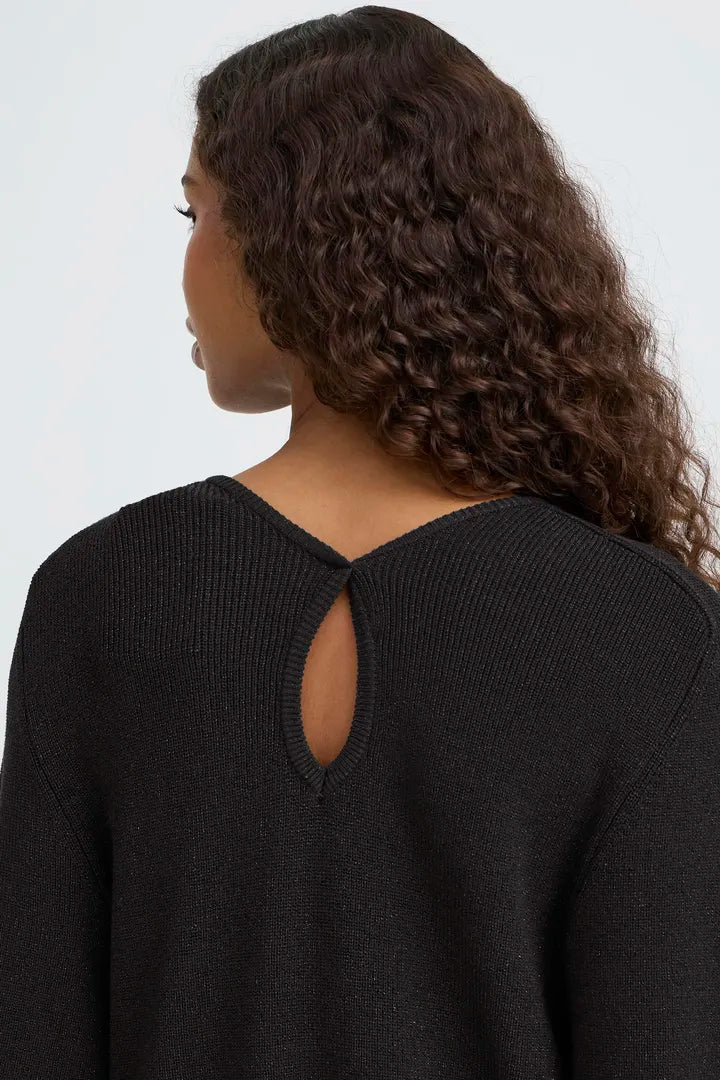 ICHI Cody Short Sleeve Pullover in Black - 20124946