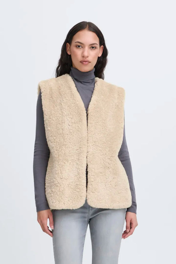 ICHI Hizala Waistcoat in Fury Rainy Day - 20123072