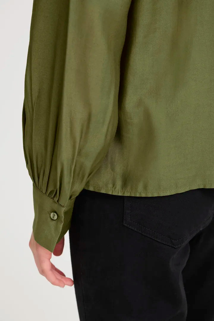 ICHI Karlina Shirt in Rifle Green - 20121887