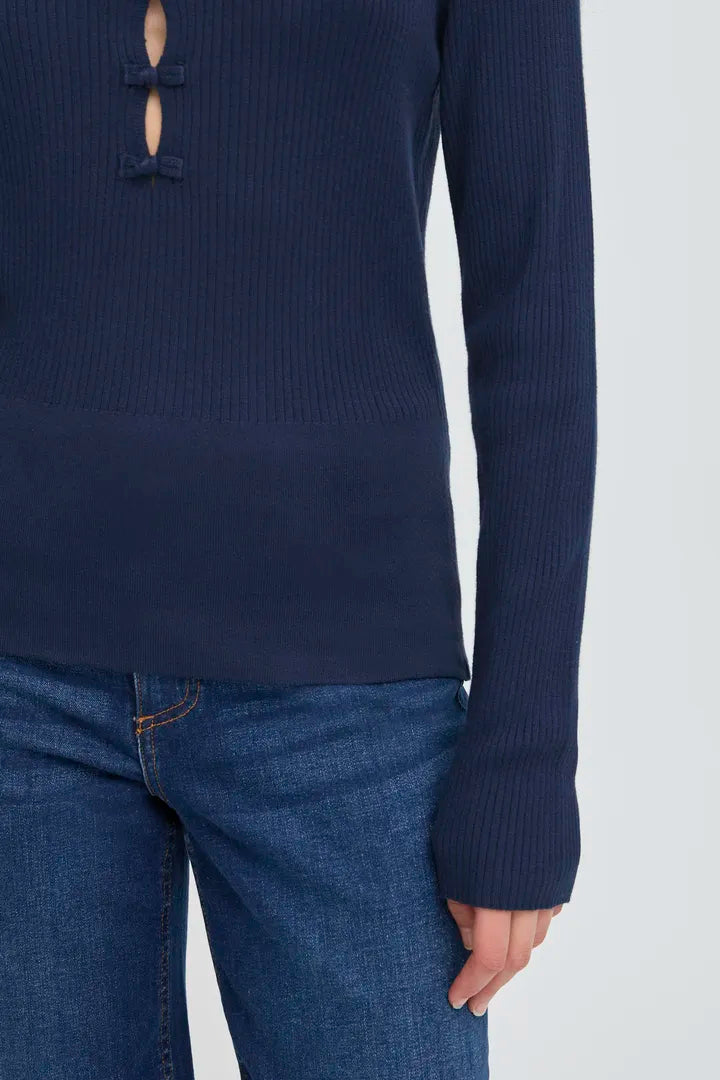 ICHI Mafa Long Sleeved Pullover in Total Eclipse - 20124339