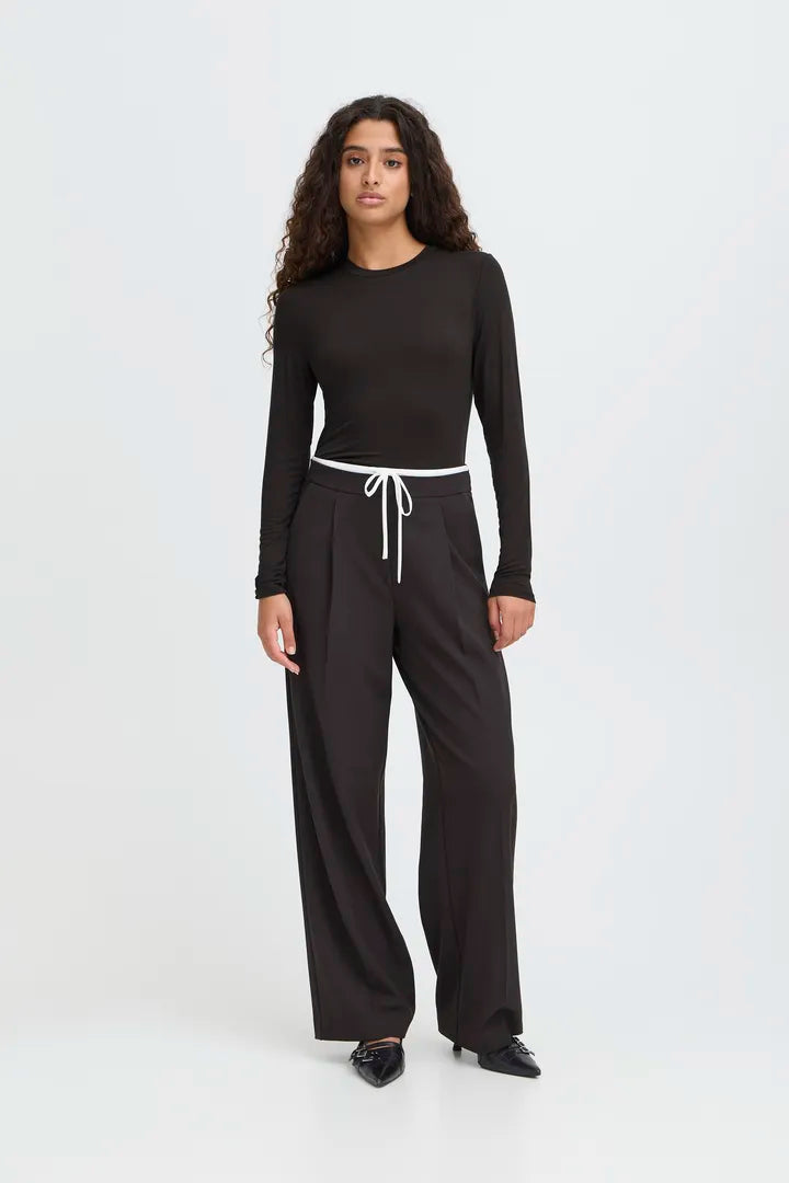 ICHI Philuca Long Sleeve Top in Black - 20117290