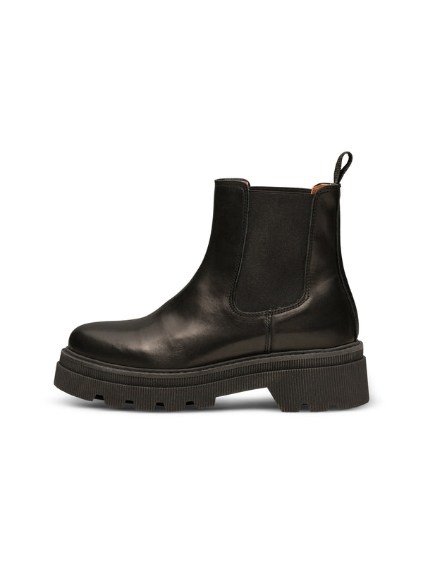 shoe the bear sanna chelsea boot black leather evalucia boutique perth scotland